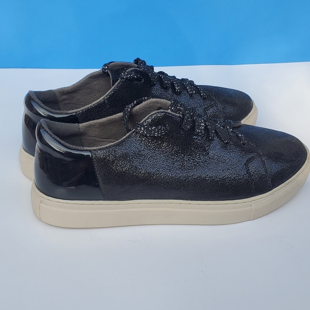 Soft Style by Hush Puppies Women's Tenis Shoes Sneakers Sz 7.